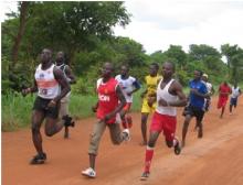 Benin 2012 - Youth at Daringa Epicenter compete to race with THP Netherlands.preview